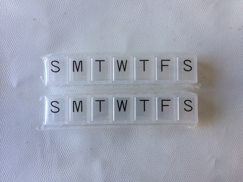 Kalibre Week Pill Organizer Art 994061999